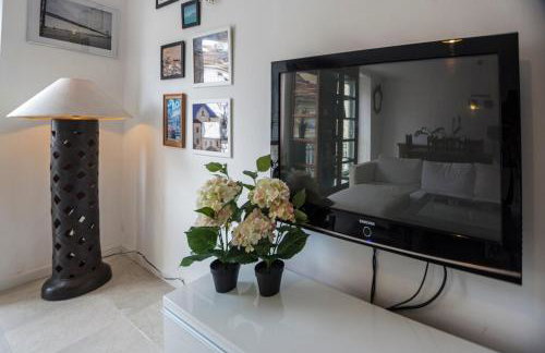 Duplex with terrace in Alfama, Central Lisbon - Photo 9