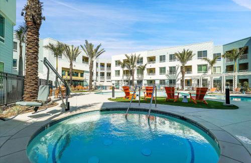 Global Luxury Suites near Liberty Station - Foto 32