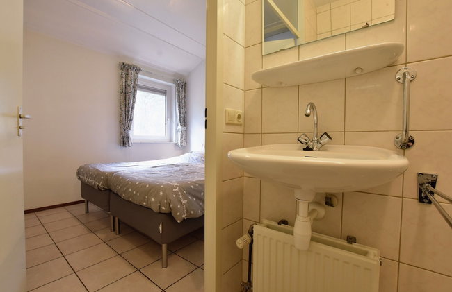 Appealing Holiday Home in Guelders near Forest - Foto 3