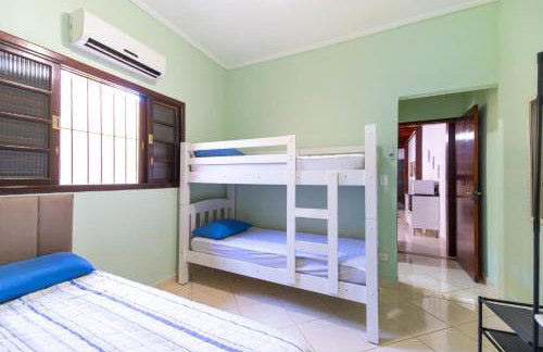 Casa Gomes com 3 suítes e ar-condicionado até 12 pessoas em Ubatuba Itaguá - Foto 12