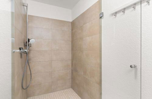 SHINY HOMES - City Center with Parking Place - Foto 62