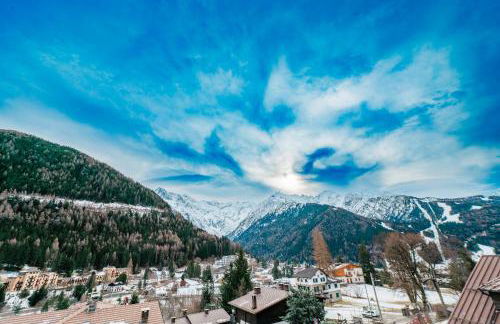 DALANIA MOUNTAIN APARTMENTS - Photo 21