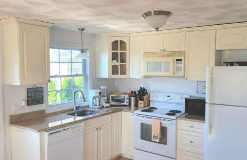 2 Br beach condo, 1 block from shore - Foto 2