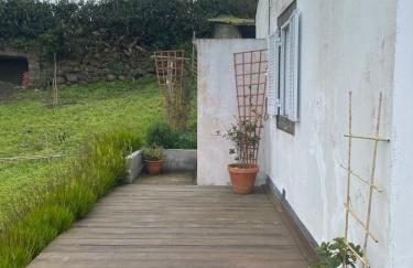 House In The Valley - Photo 24