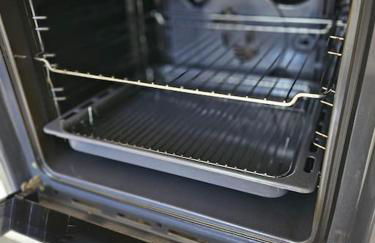 StayZen Apartments - Free Parking & Private Garden Ground Floor Central Woking - Business & Leisure - Photo 31