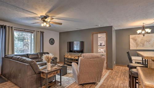 Idyllic Sturgis Home with Fire Pit and Large Deck! - Foto 5