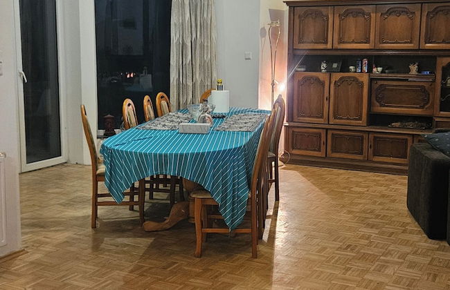 Villasleeps23-gaden-parking-partiesok-lake - Photo 10