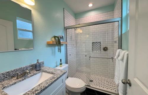 The Royal Cypress Suite Near UF Shands Downtown - Photo 39