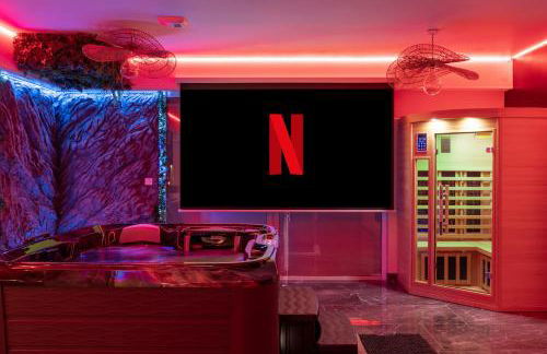 L'Horizon - Suite romantique avec jacuzzi, sauna, piscine & vidéo projecteur - Foto 3