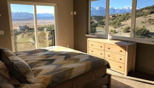 Barnwood Chateau with 2 Master Suites Hot Tub - Foto 4