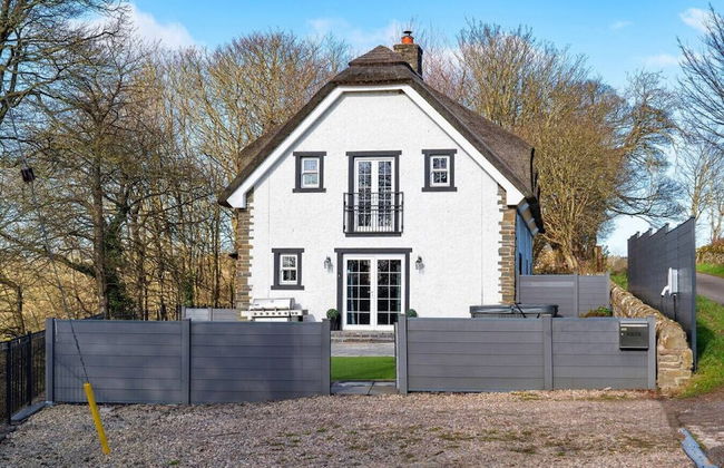 Thatched Cottage - hot tub BBQ and Pool Table - Foto 28