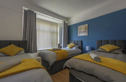 Ryland House Sleeps 8 M6 Access & Garden - Foto 14