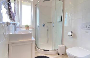 Villa Divina with private heated pool - Photo 25