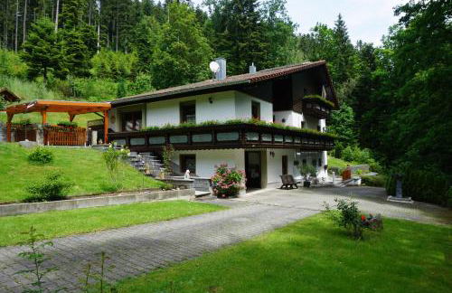 s'Heisl em Woid - Foto 1