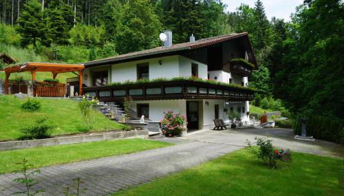 s'Heisl em Woid - Foto 1