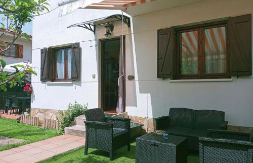 Chalet adosado entre playas - Foto 10