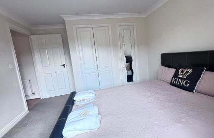 Spacious 2-Bed Family Flat in Wimbledon Near Tube - Foto 2