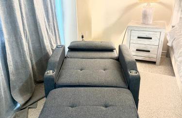 Spacious 3BR 3BA Home ,Sleep 9,3 Car Garage Garden Near DTLA Pasadena Hollywood - Foto 15