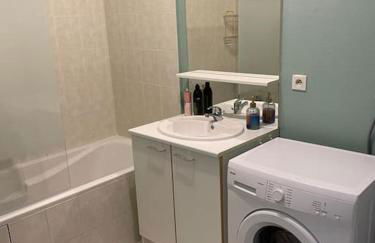 Bel appartement proche gare - WiFi - parking - Foto 5