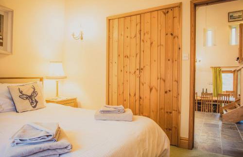 Deerclose West Farmhouse - Photo 26