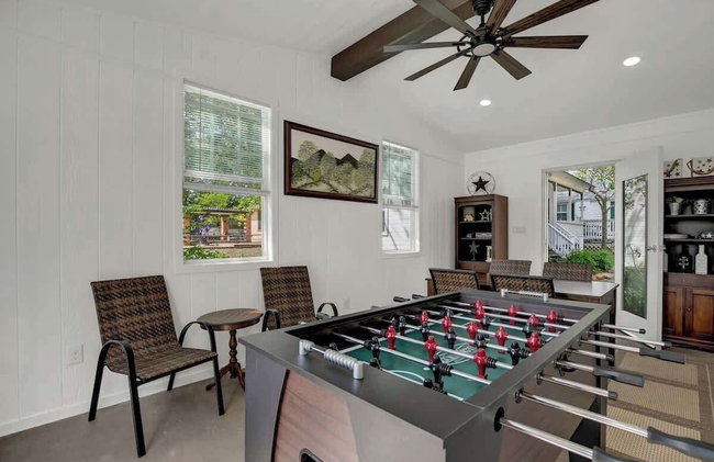 Awesome Haus With Gameroom, 4blks to Center of Town! - Foto 23
