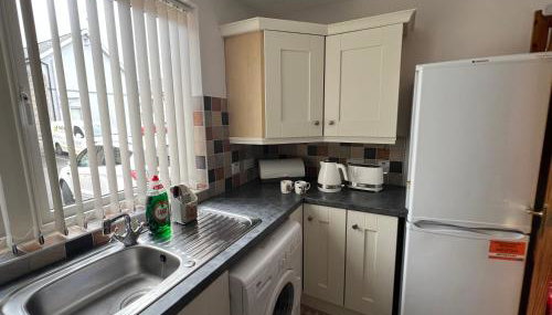 The Courtyard - Photo 4, stove