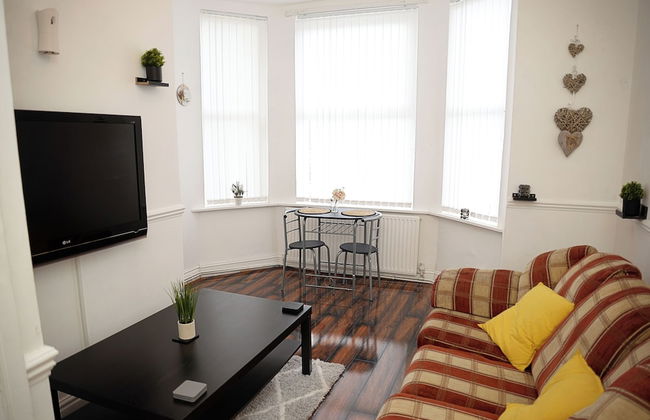 Cosy Orrell Park Retreat Near Anfield and Aintree - Foto 1