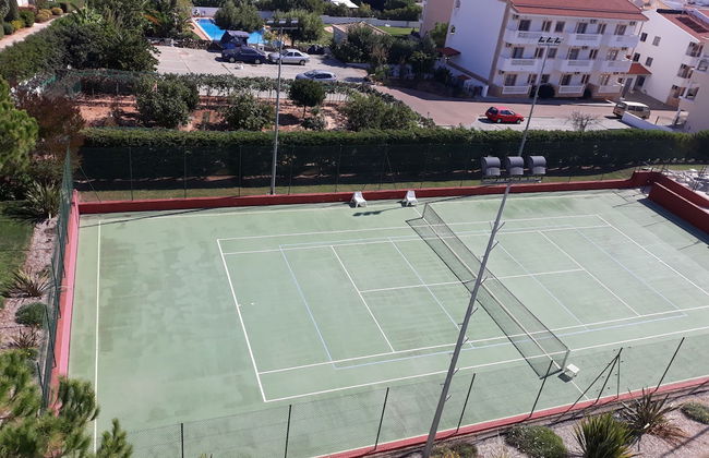 Remarkable 1-bed Apartment in Olhos de Água - Photo 11