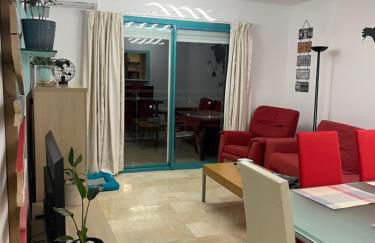 Traveler's Beach Apartment with sea view, free coffee & parking - Photo 20