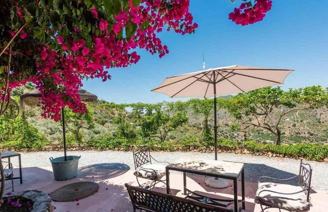 Sayalonga Villa Retreat With 7 Bedrooms - Photo 19