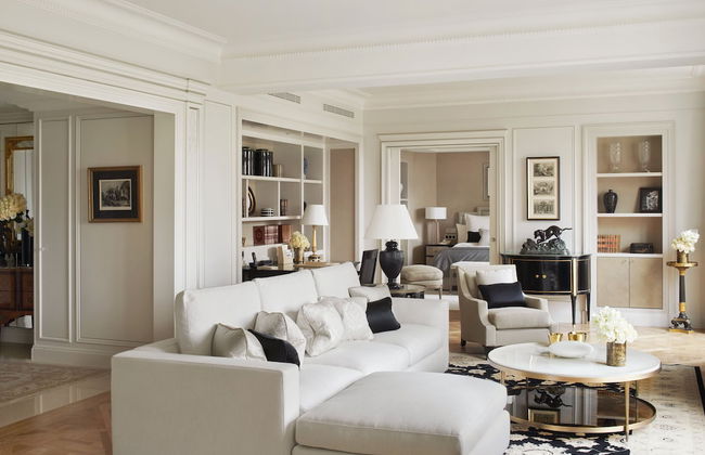 Four Seasons Hotel George V - Photo 19