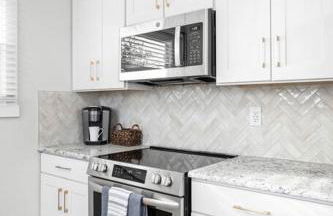 Newly Renovated Retreat 30mins to Downtown Indy - Photo 23