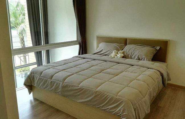 Sonrisa Sriracha - Photo 15