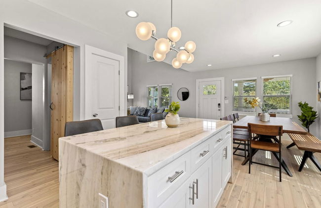 Twin Homes - 8 Bedroom Retreat In Central ATL - Foto 13