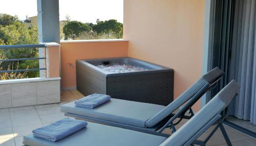 Lagonisi luxurious residence Nelly's Jacuzzi house - Foto 3, sunbed