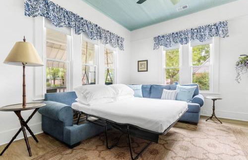 Urban Farmhouse-Sleeps 8 - Foto 8