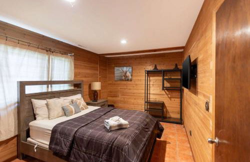 Cozy Loft Near Lake Trails and Mountain Views - Foto 19