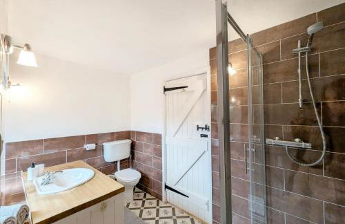 Shires Barn Farmhouse - Westbourne - Photo 71