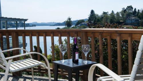 Lake Point Hideaway - Photo 2