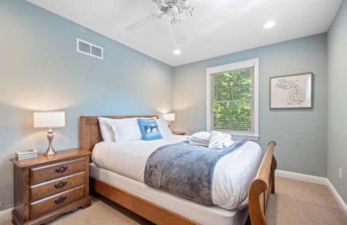 Blissful Boyne City Retreat: Luxurious & Modern! Sleeps 15! - Foto 11