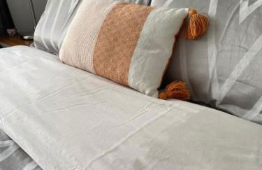 Luxury one bedroom flat in Harrow - Photo 2