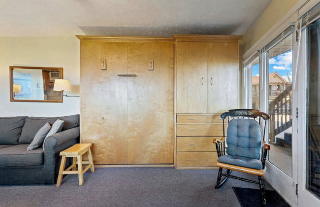 A Wave From It All Sleeps 4 - Photo 10