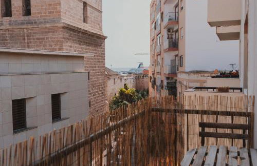 2BR Apartment with Free Parking in Almería City Center - Air Conditioning - Foto 17