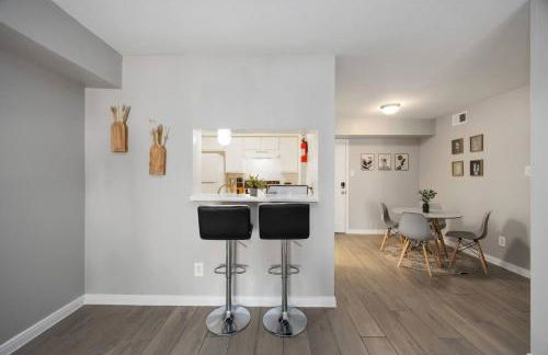 Towne Plaza Apartments #292 in the Galleria Area - Foto 28