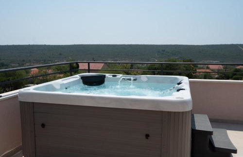 Villa Roza s privatnim grijanim bazenom i jacuzzijem - Foto 59