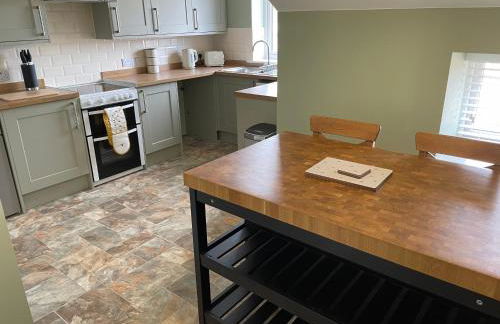 Cottage - Sleeps 4 - Pet Friendly - Parking - Foto 20