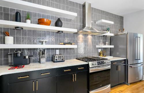 Taking Care of Business - Foto 12