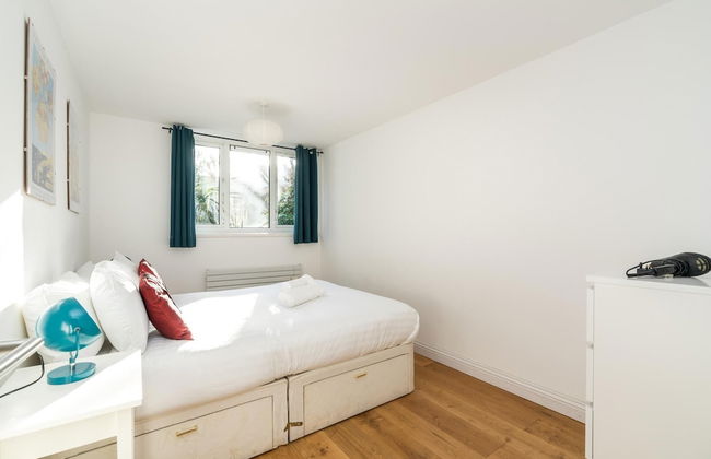 Super 1BD Garden Flat Islington London - Photo 3