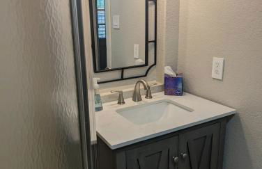 Lake ConRoy Estates - Unit A with Pool Access - Foto 23