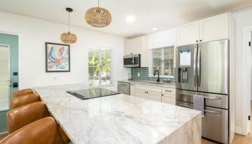 POOL Fenced Yard Shuffleboard Court - Foto 3